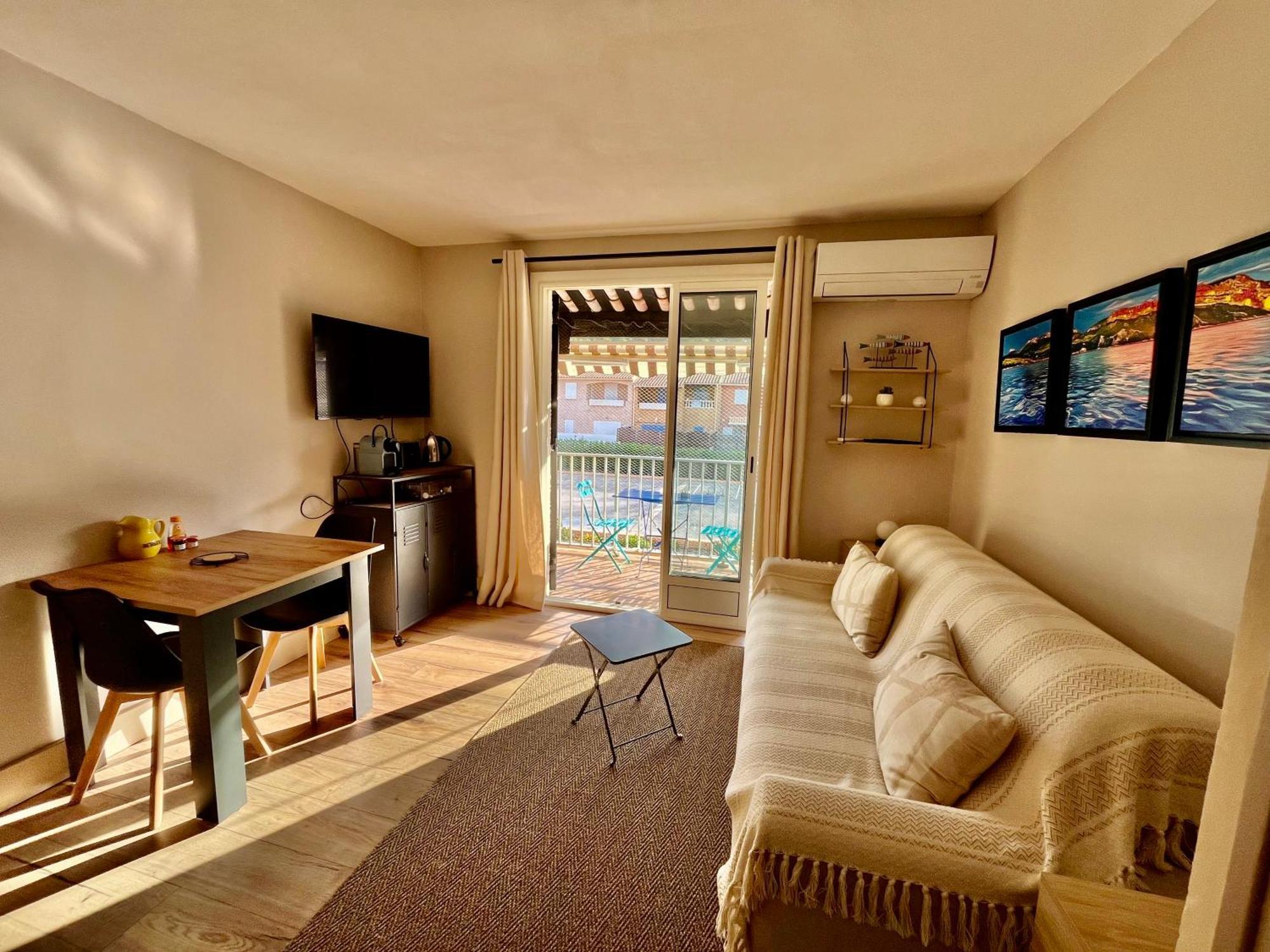 Studio Cosy En Bord De Mer Saint-Cyr-sur-Mer Ngoại thất bức ảnh